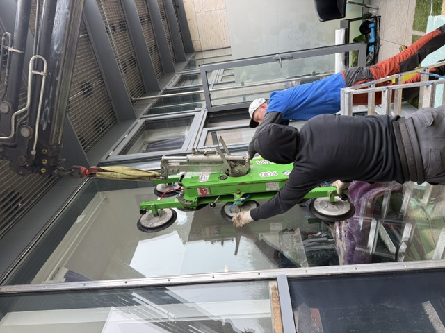 About Holland Park Glazing